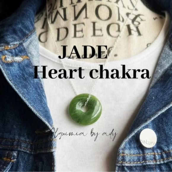 Chunky light green Jade dangle earrings - Picture 4 of 5